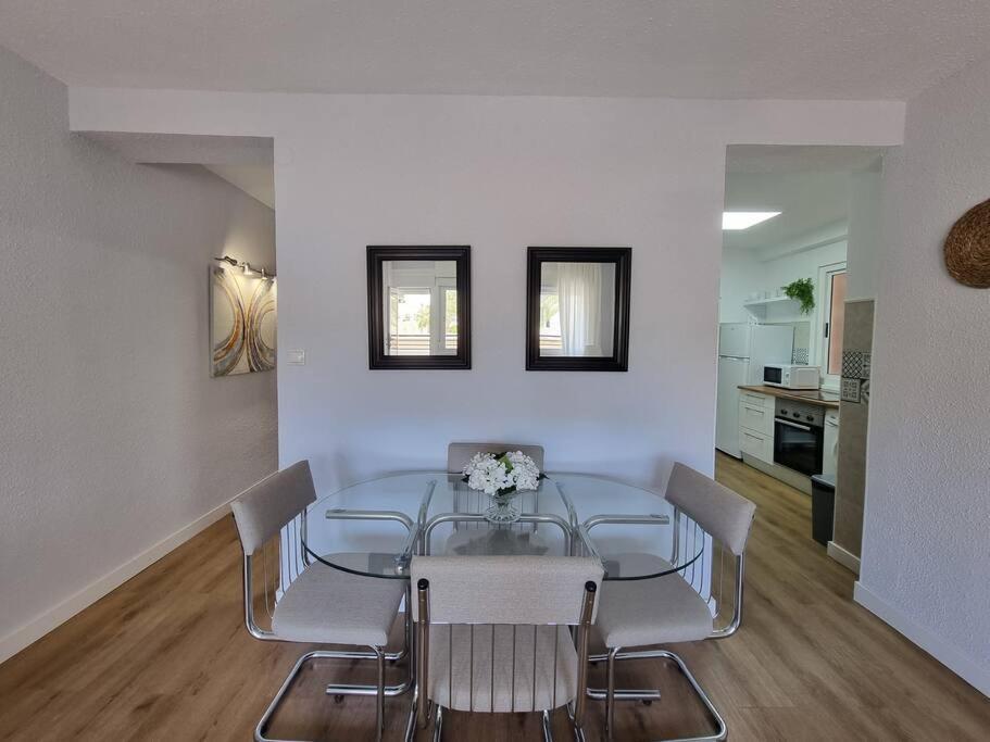 Aguadulce, Apto Santa Monica 2 Hab Con Terraza, Aire, Wifi, A 5 Min De La Playa 阿瓜杜尔塞 外观 照片