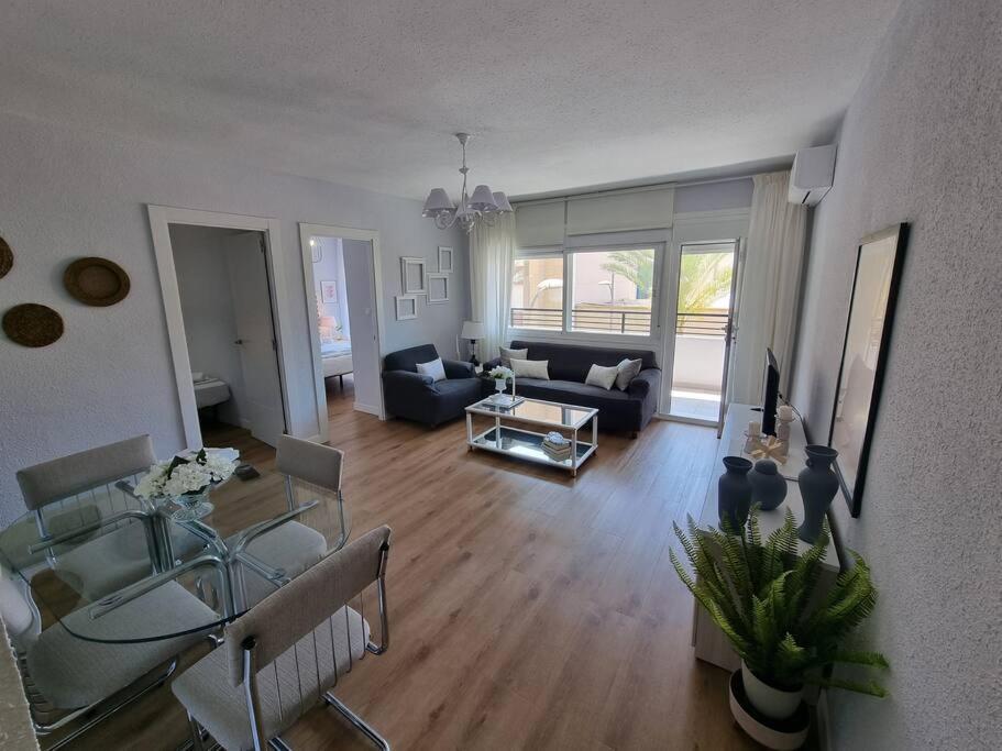 Aguadulce, Apto Santa Monica 2 Hab Con Terraza, Aire, Wifi, A 5 Min De La Playa 阿瓜杜尔塞 外观 照片